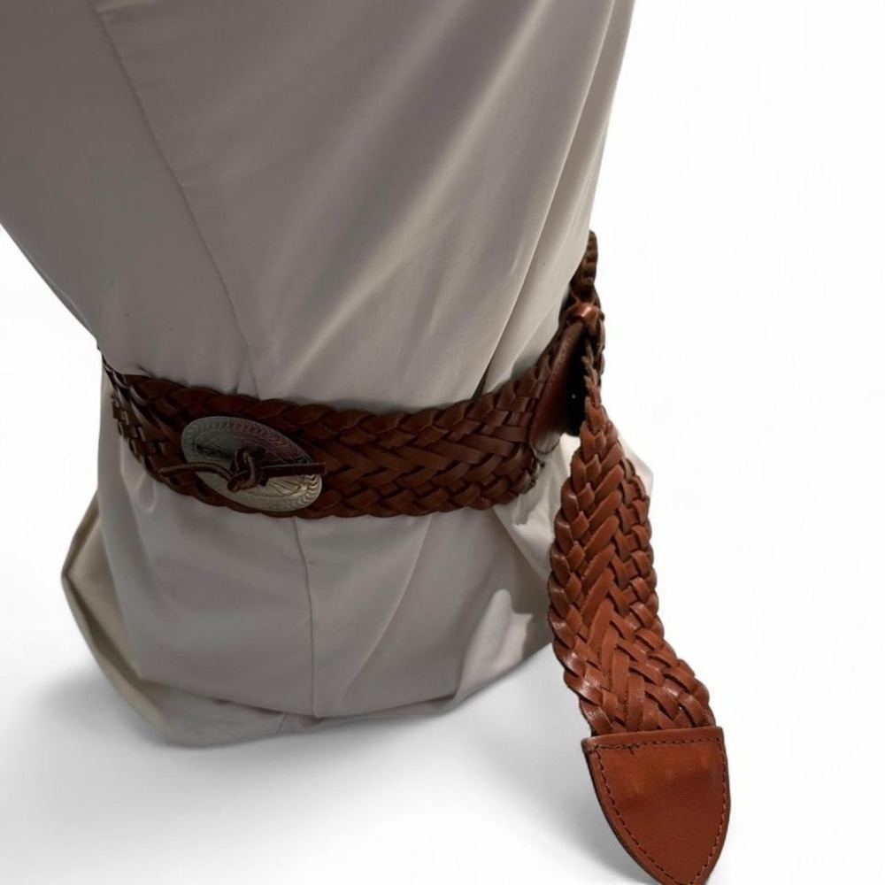 🪶 Vintage‎ Braided Leather Belt with Conchos – Western Boho Style (Size S/M) - Picture 3 of 5